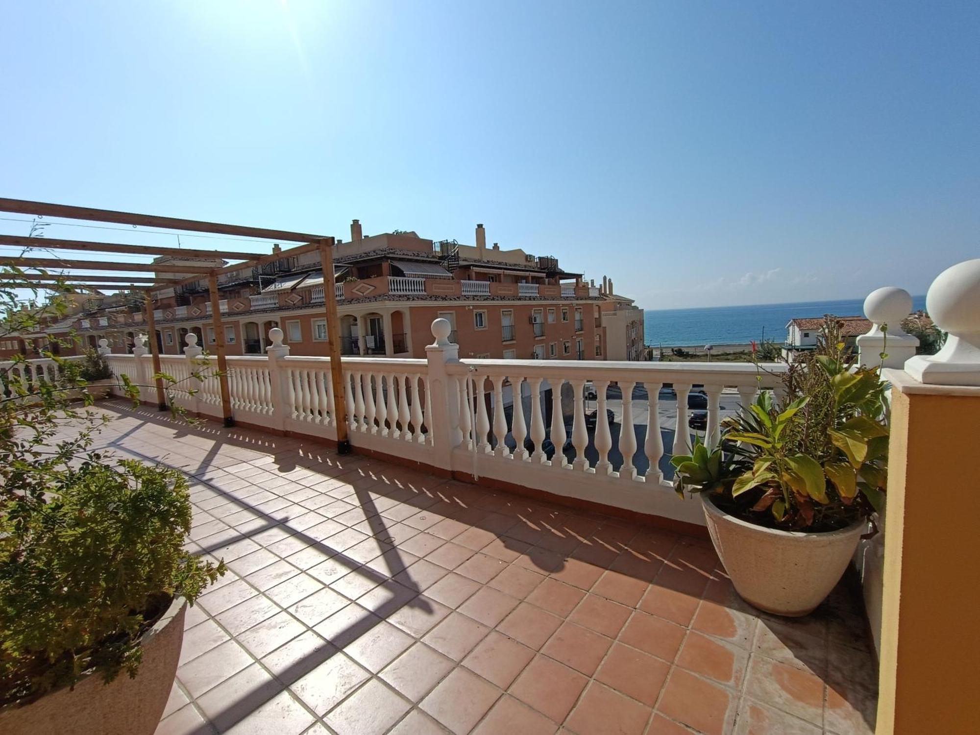 Lovely Penthouse In Front Of The Beach With Free Parking 말라가 외부 사진